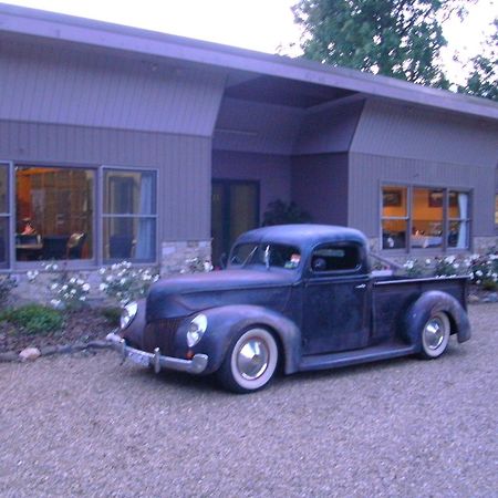 Buffalo Motel And Country Retreat Porepunkah Exterior foto
